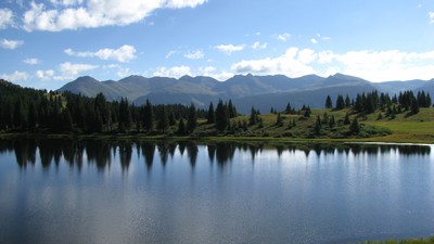 Lac au depart de Molas Pass