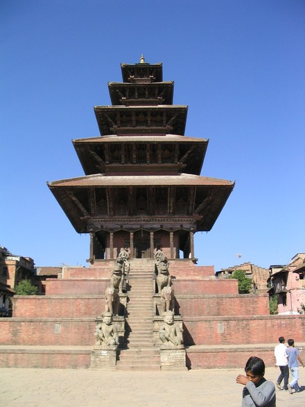 Bhaktapur, Taumadhi Tole temple de Nyatapola
