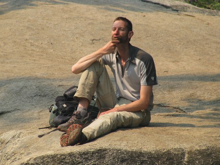Stéphane sit on John Muir's rock