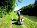 Le chemin de halage entre Tonnerre et Migennes le long du canal de Bourgogne